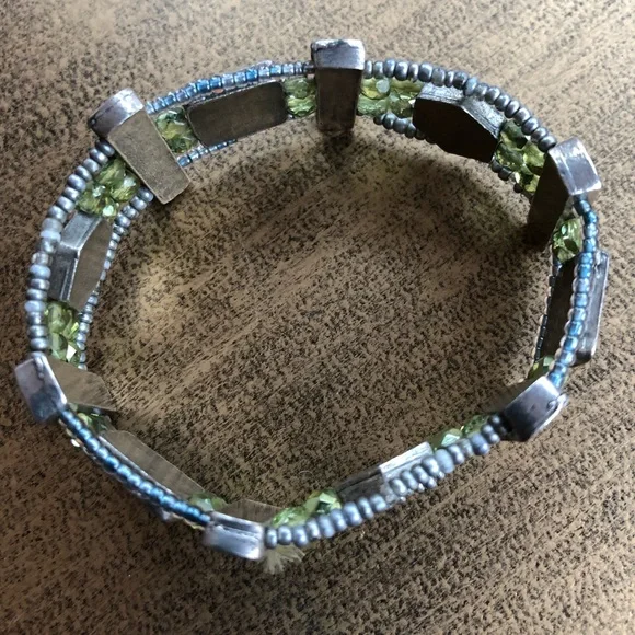 Enamel and bead bracelet in shades of sage green and gold with tiny silver beads - Picture 6 of 7